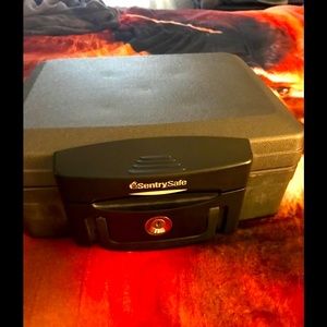 Sentry Handgun safe Fire proof with 2 keys